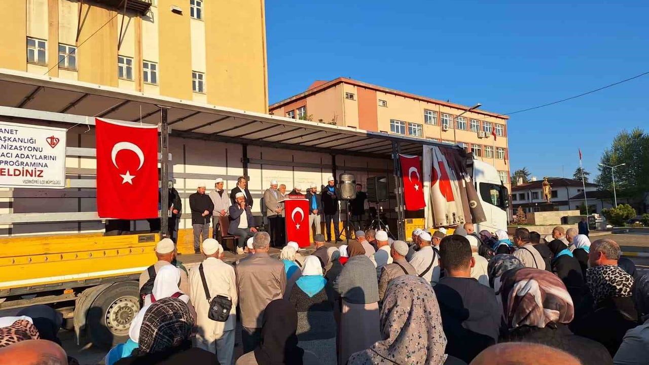 Vezirköprü'de 80 Hacı Adayı İçin Uğurlama Programı Düzenlendi