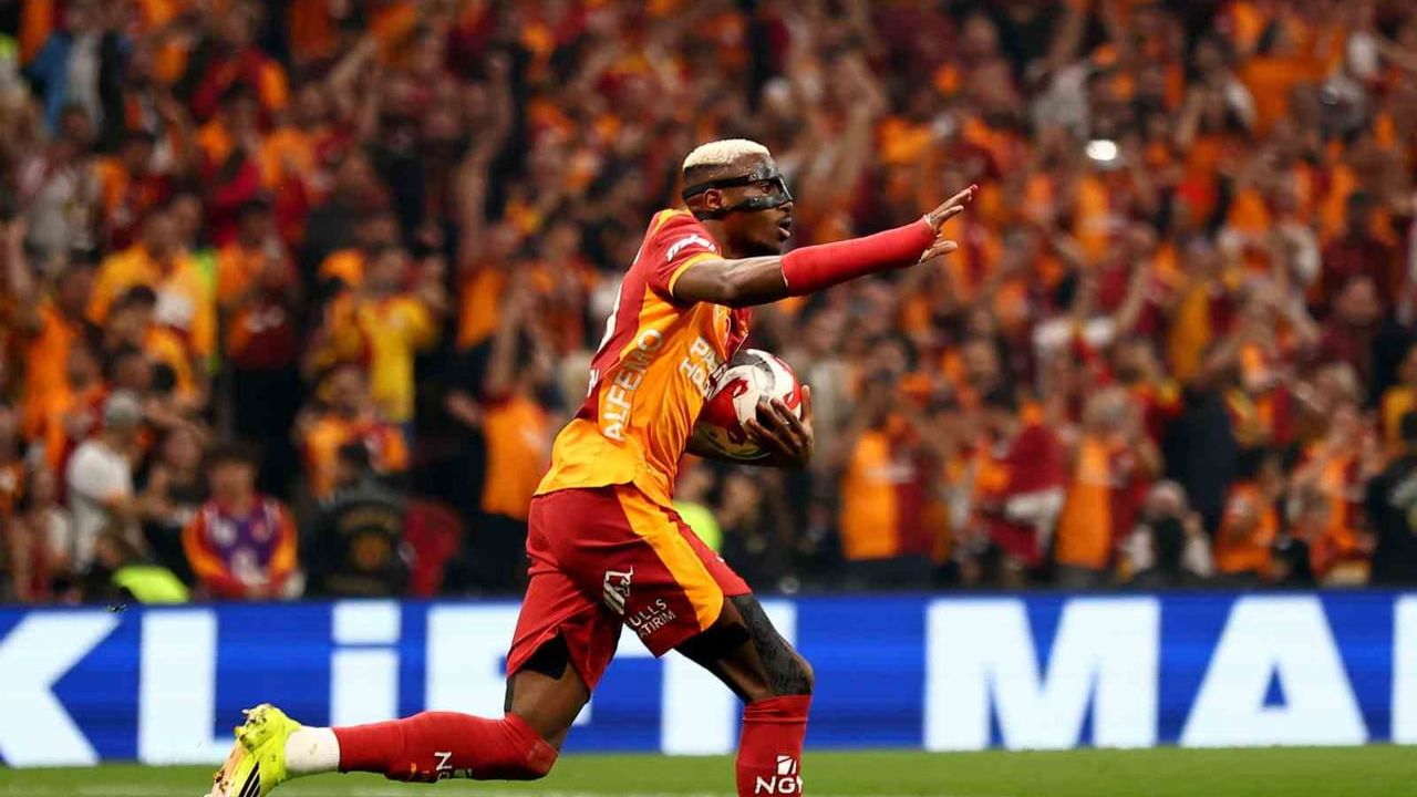 Victor Osimhen bu sezonki gol sayısını 22’ye çıkardı