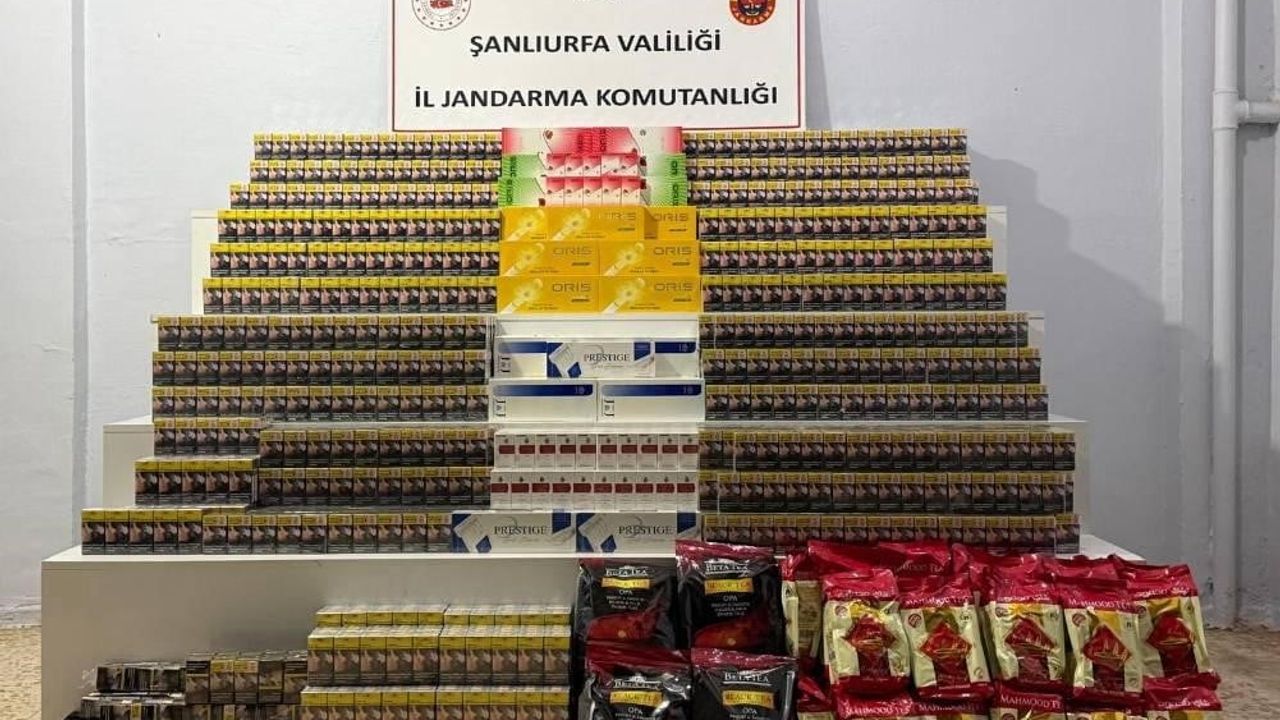 Viranşehir'de jandarma operasyonunda gümrük kaçağı çay ve sigara ele geçirildi