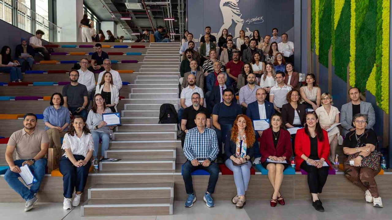 Yaşar Üniversitesi'nde Girişimcilik Festivali: 2 bin 220 Öğrenci 281 Takımla Projelerini Sundı