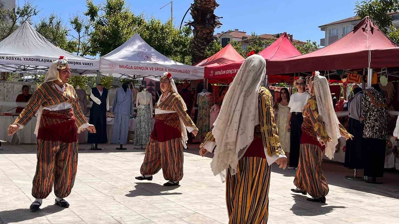 Yatağan'da ADEM yıl sonu sergisi: Kursiyerlerin el emeği ürünleri sergilendi