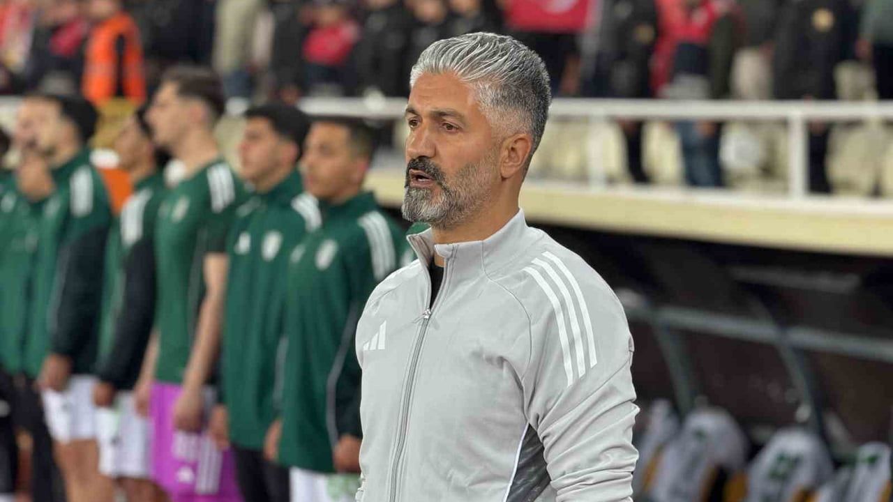Yeşilyurtspor Teknik Direktörü Murat Yıldırım, 8 Mayıs'taki rövanş maçında sahaya çıkamayacak