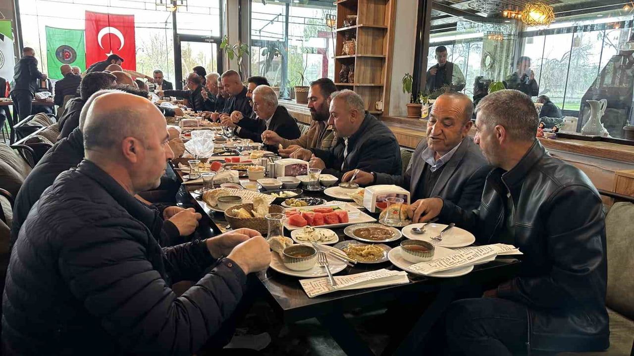 Yüksekova’da Dünya Çiftçiler Günü: İlçenin tarımsal potansiyeli ve üretimdeki artış ele alındı