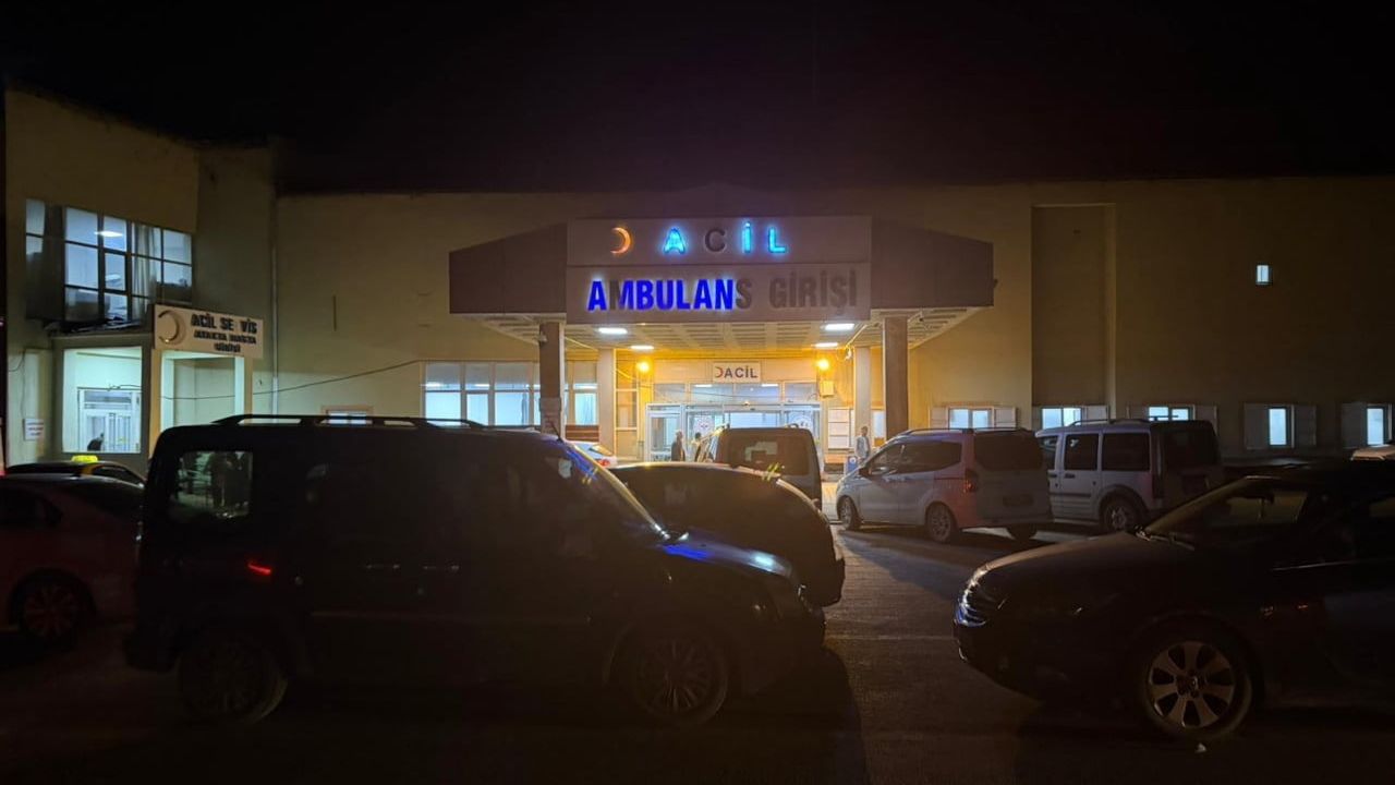 Yüksekova Devlet Hastanesi kazan dairesinde doğal gaz patlaması: 3 personel yaralandı