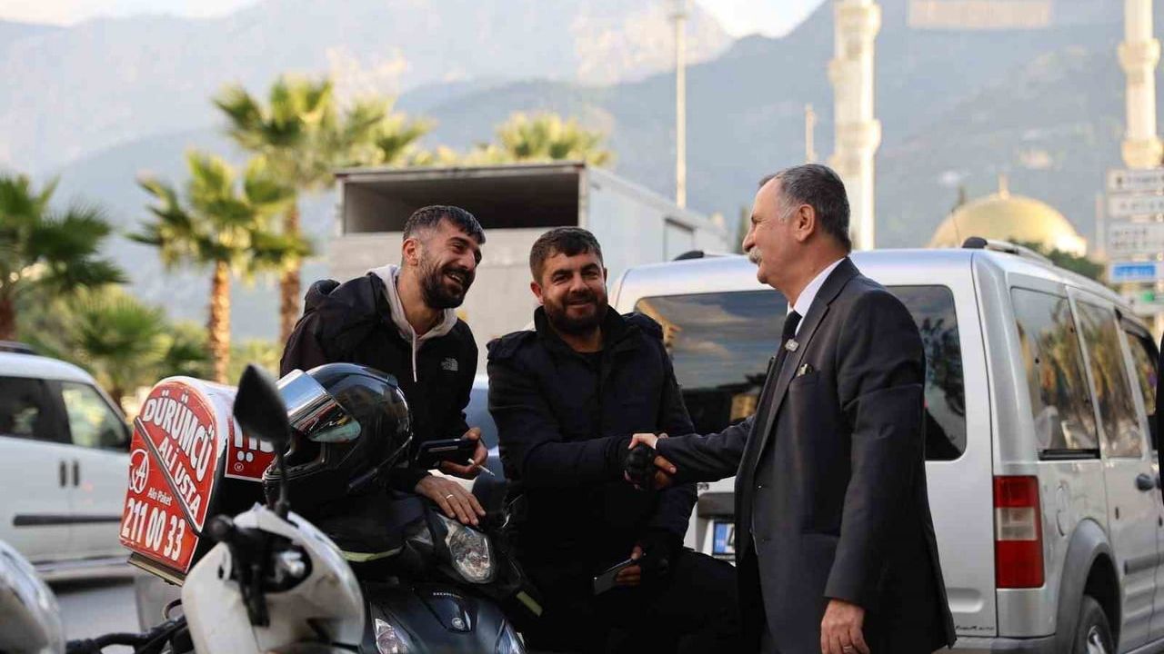 Yunusemre Belediyesi, Araştırmalarda Türkiye'nin En Başarılı Büyükşehir İlçe Belediyeleri Arasında