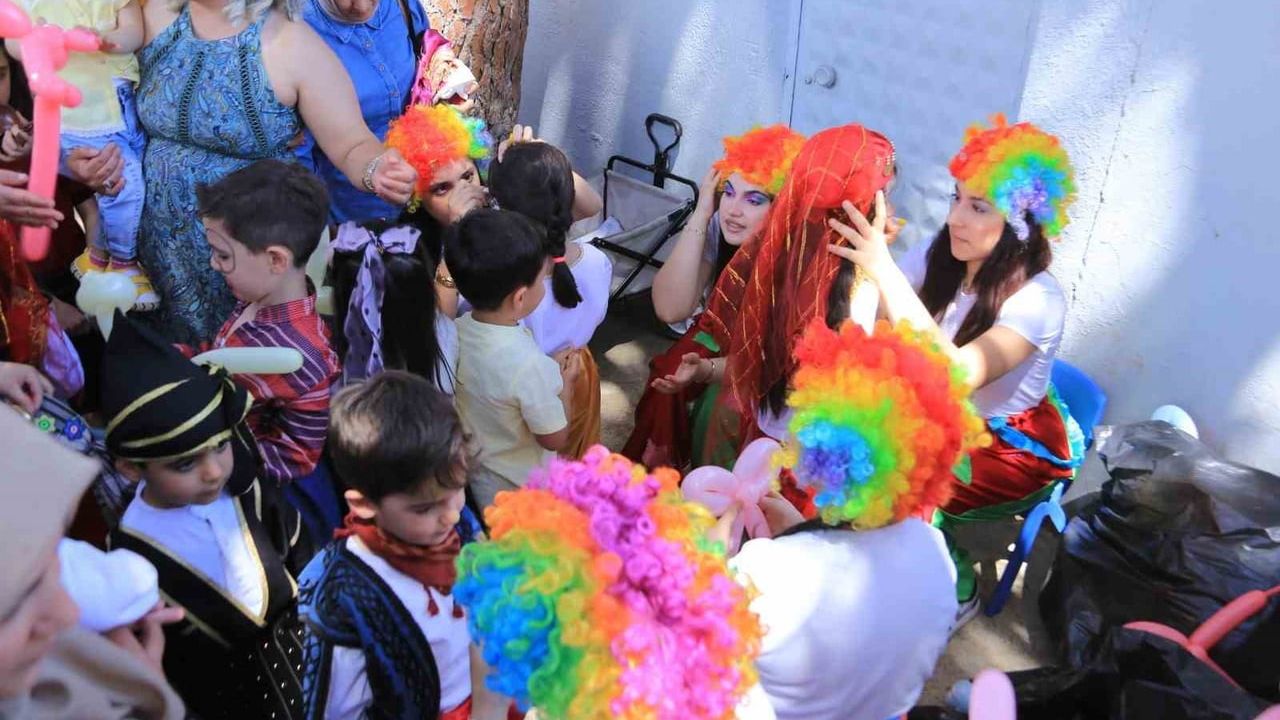 Yunusemre'de 170 Ana Sınıfı Öğrencisi 'Maarifin Kalbinde Çocuk' Etkinliğinde Yöresel Oyunları Sahneledi