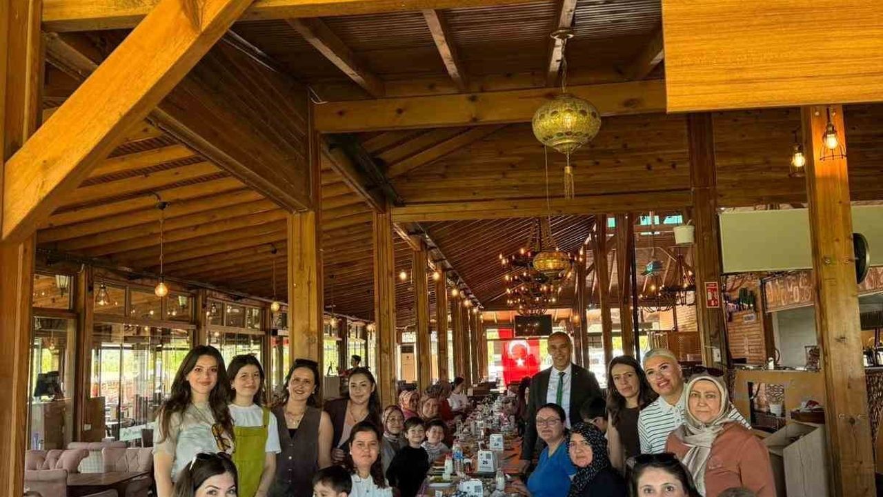 Yunusemreli Minikler Ortaköy'de Doğayla Buluştu: Kahvaltı ve Doğa Etkinliği