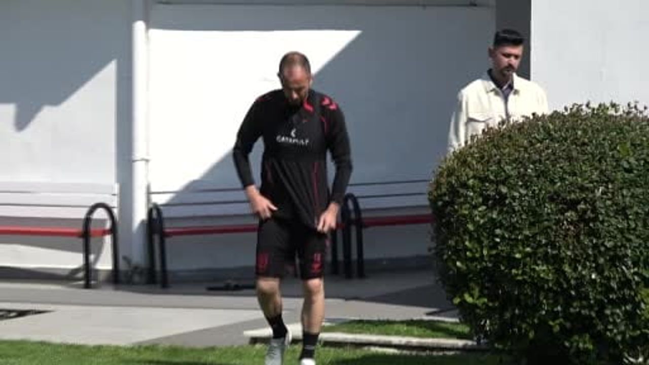 Zeki Yavru: Futbolu Samsunspor'da bırakmak istiyorum