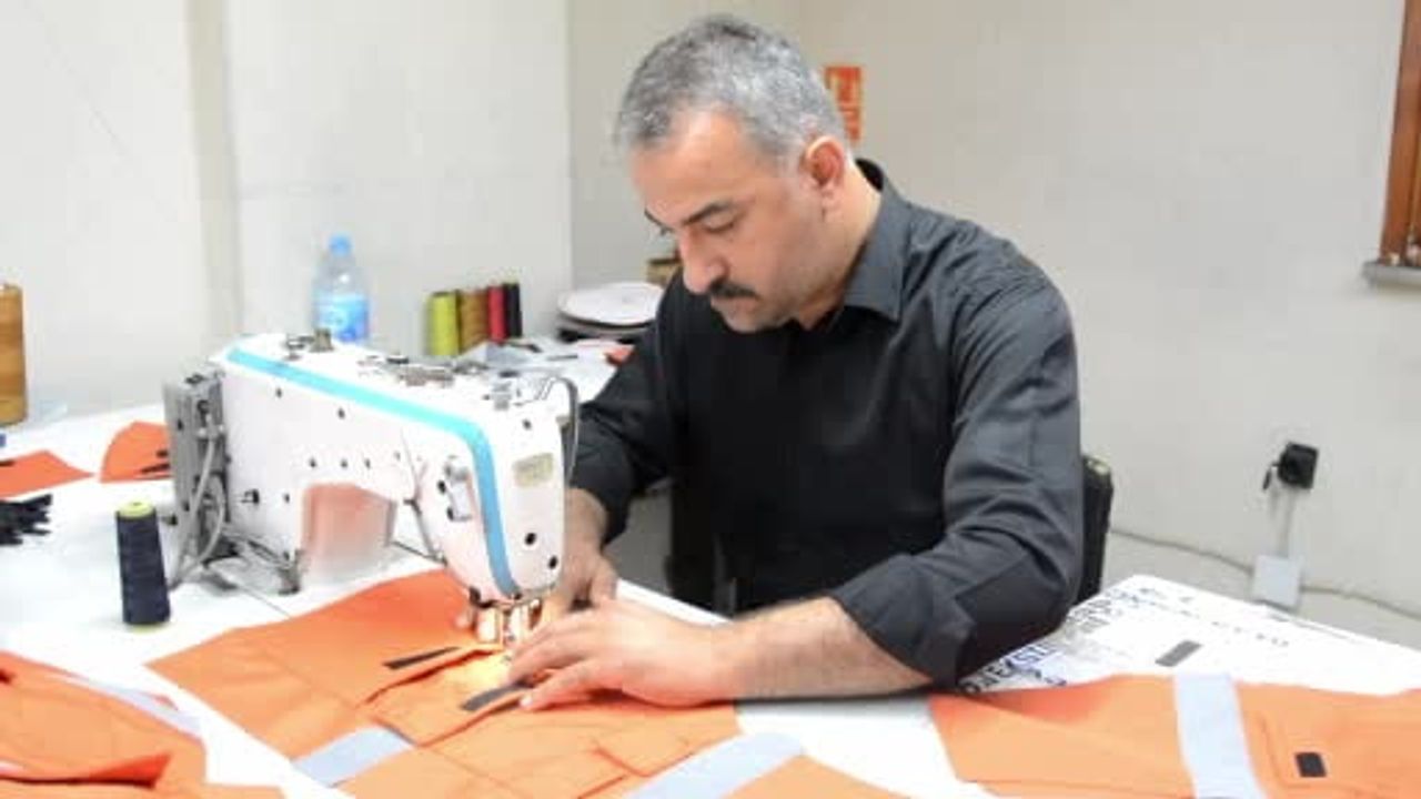 11 yaşında babasını kaybetti, sıfırdan kurduğu işletme 40 kişiye istihdam sağlıyor