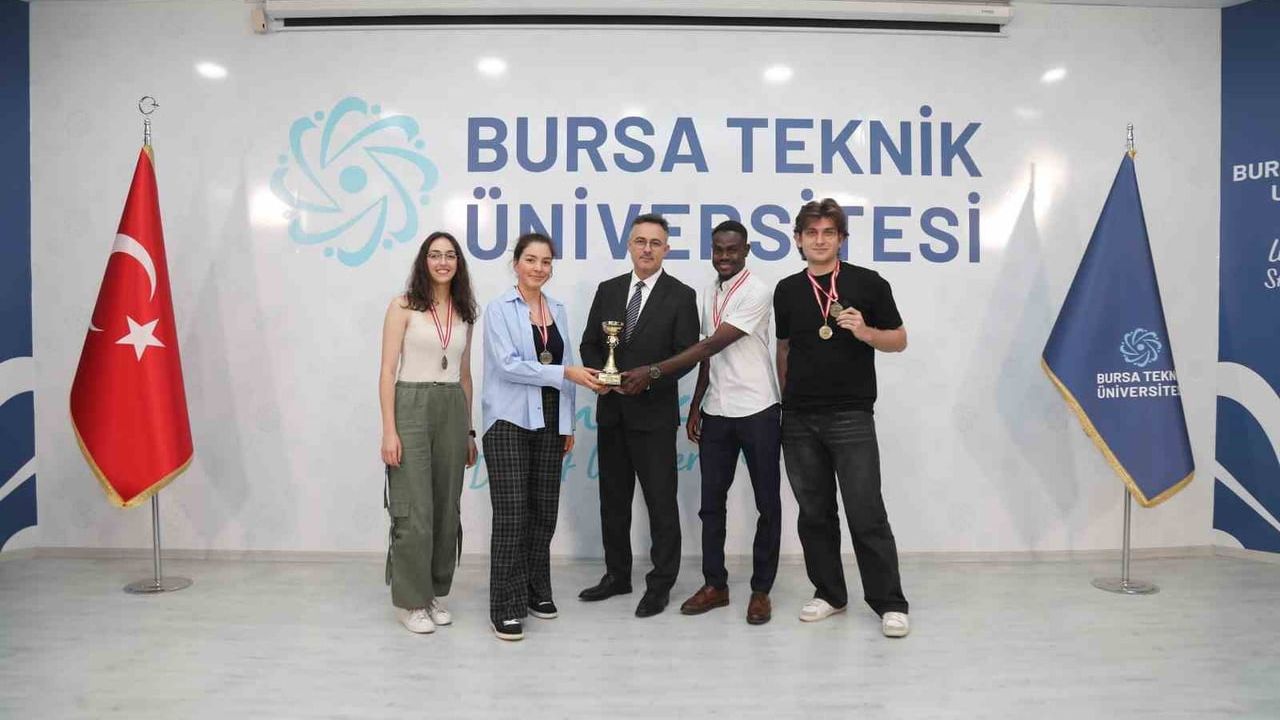 12. rektörlük ve gençlik kupası spor turnuvaları tamamlandı