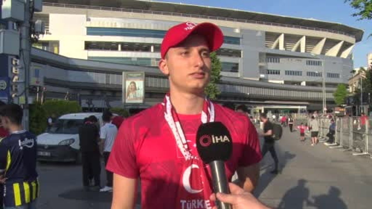 24 Yıl Sonra Dünya Kupası: Türk Futbolseverlerden A Milli Takıma Destek