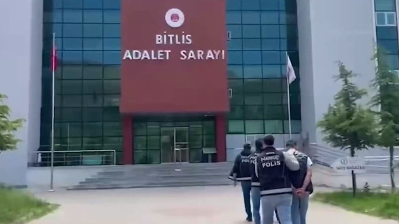 69 ilde geniş narkotik operasyonunda 708 kilogram uyuşturucu ele geçirildi