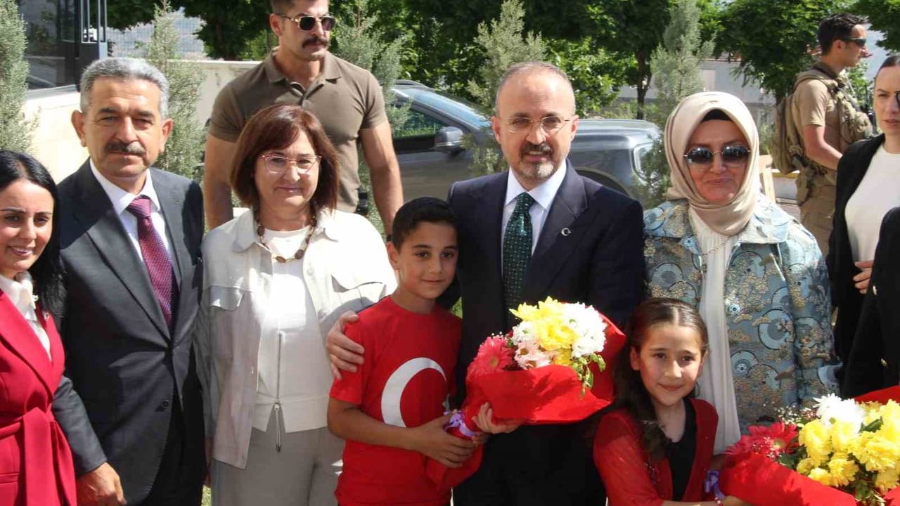 80 ilden gazi ve şehit yakınları Şırnak’ta bir araya geldi