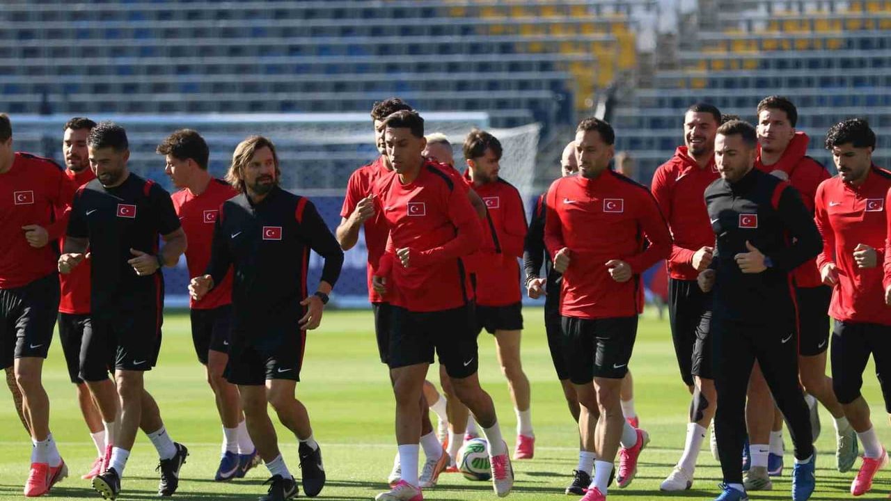A Milli Futbol Takımı, ABD maçı hazırlıklarını tamamladı