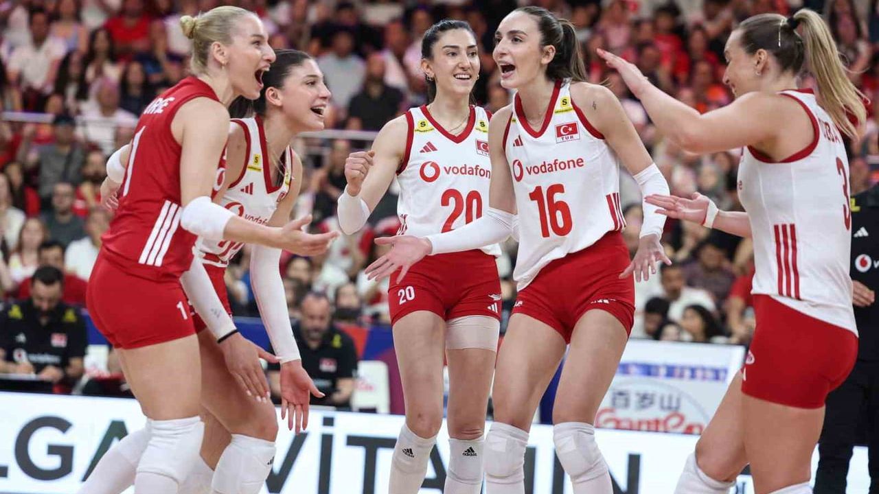 A milli kadın voleybol takımı Almanya'yı 3-2 mağlup etti