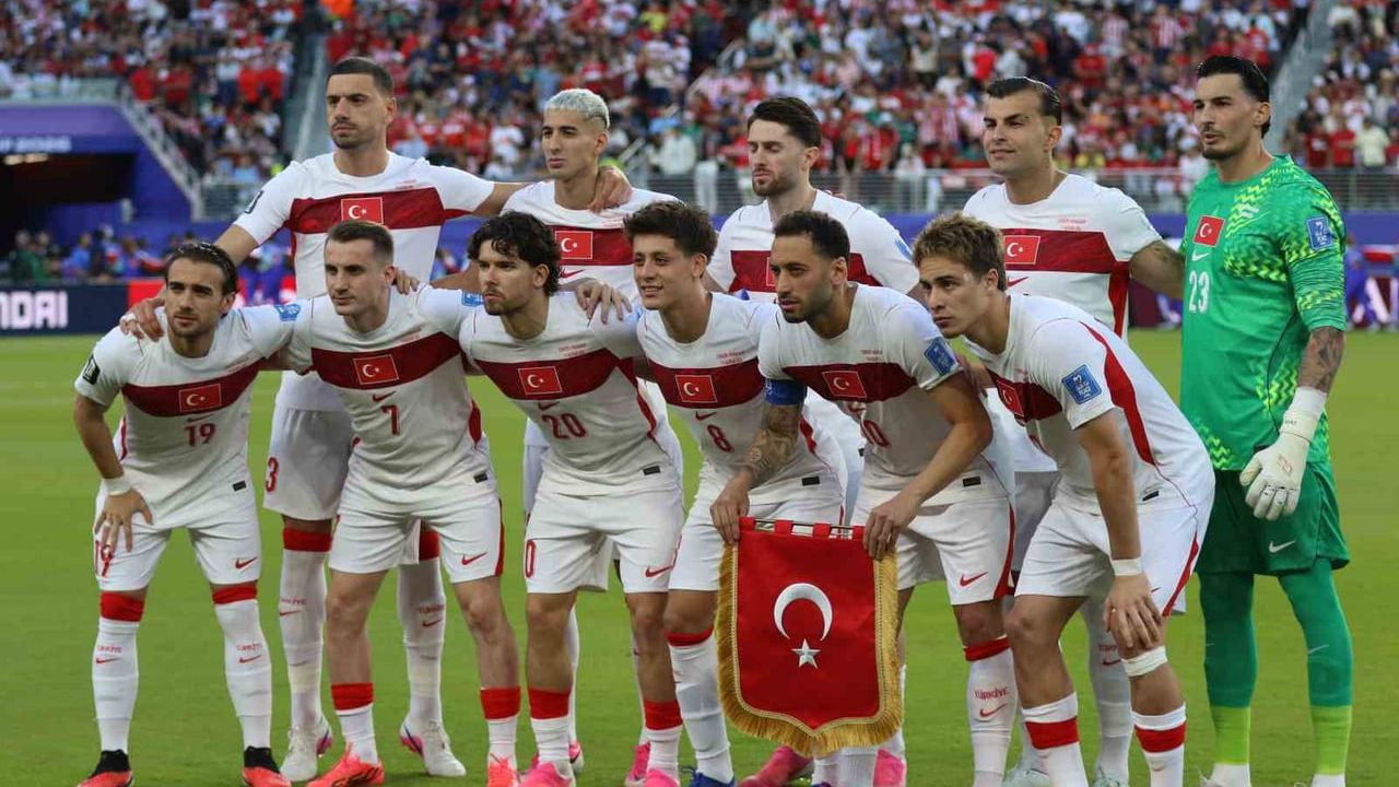 A millilerde Paraguay maçı öncesi üç değişiklik