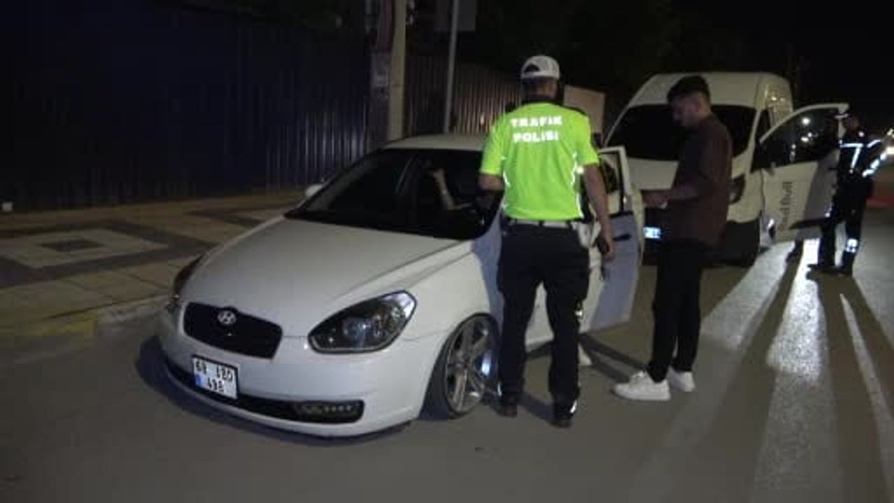 Abartı ışıklandırmayla durdurulan sürücü Aksaray'da cezasını kabul edip pişman olduğunu söyledi