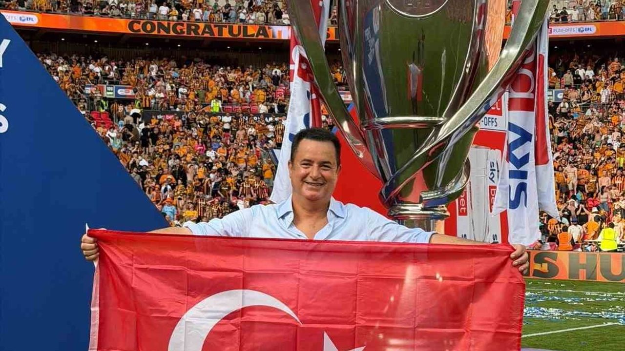 Acun Ilıcalı, Hull City taraftarlarını Antalya'da ağırlıyor