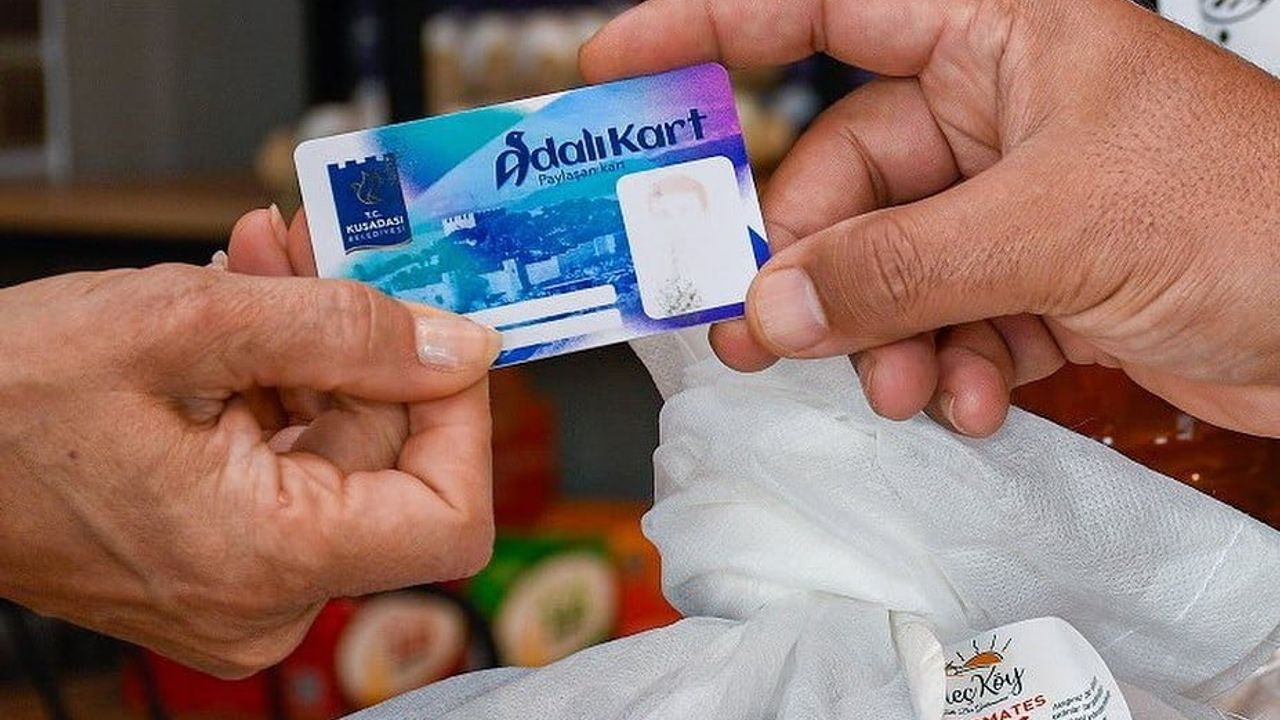 Adalı Kart Kuşadası'nda 17 sektörde indirim fırsatı sunuyor