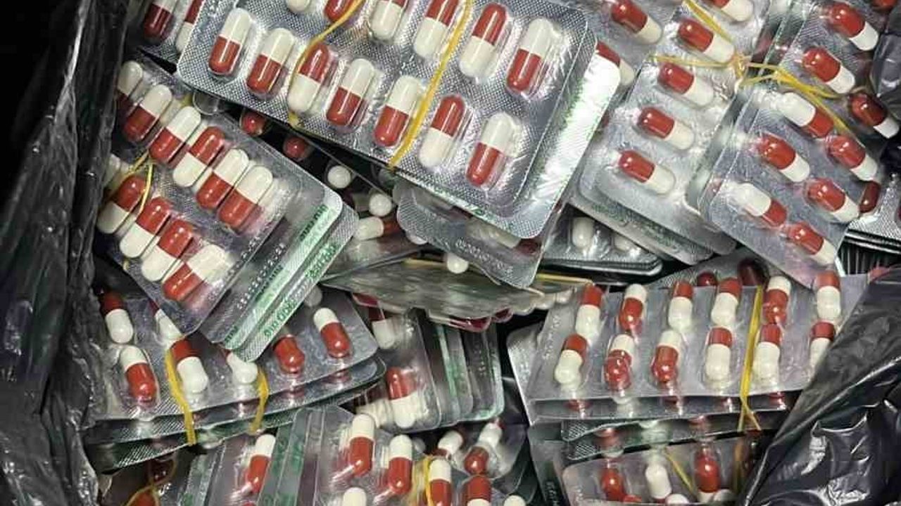 Adana'da uyuşturucu ve ruhsatsız silah operasyonunda 4 kişi tutuklandı