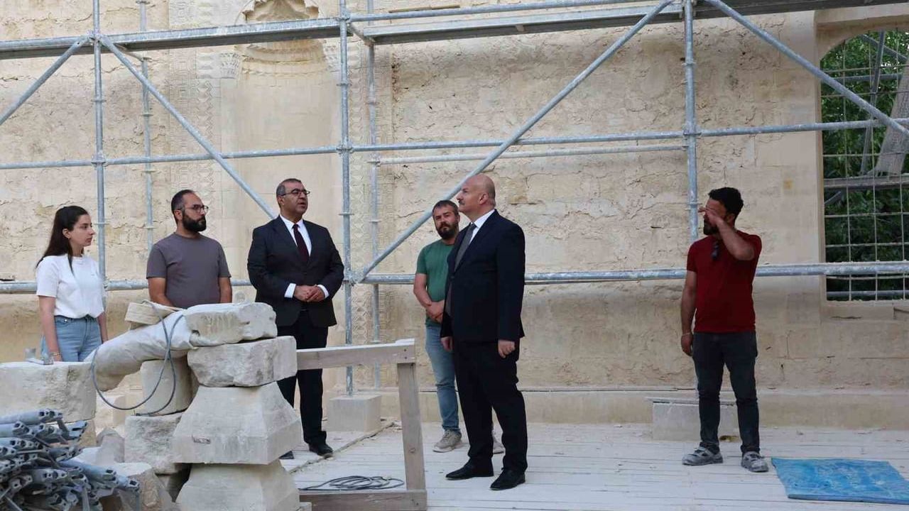 Adıyaman'da Ulu Camii ve Kap Camii'nin Yeniden İnşa Çalışmaları Sürüyor