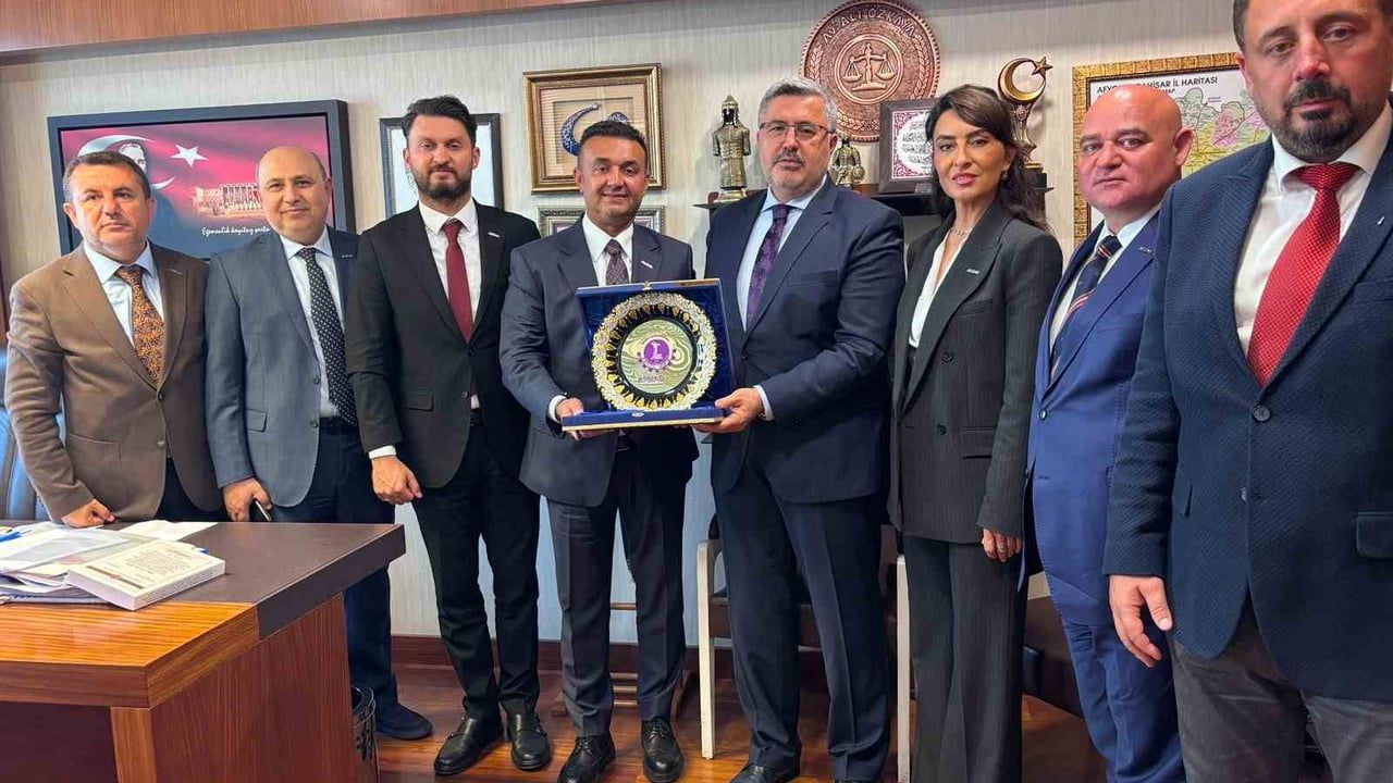 AFSİAD federasyonu heyeti TBMM'de Afyonkarahisar milletvekilleri ile görüştü