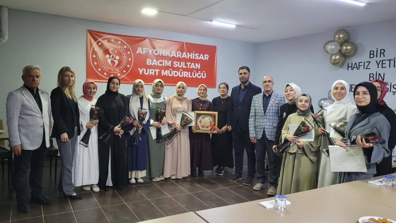 Afyonkarahisar'da Bacım Sultan Yurdu'nda Kur'an'ı Kerim ve Hafızlık Kursu sona erdi