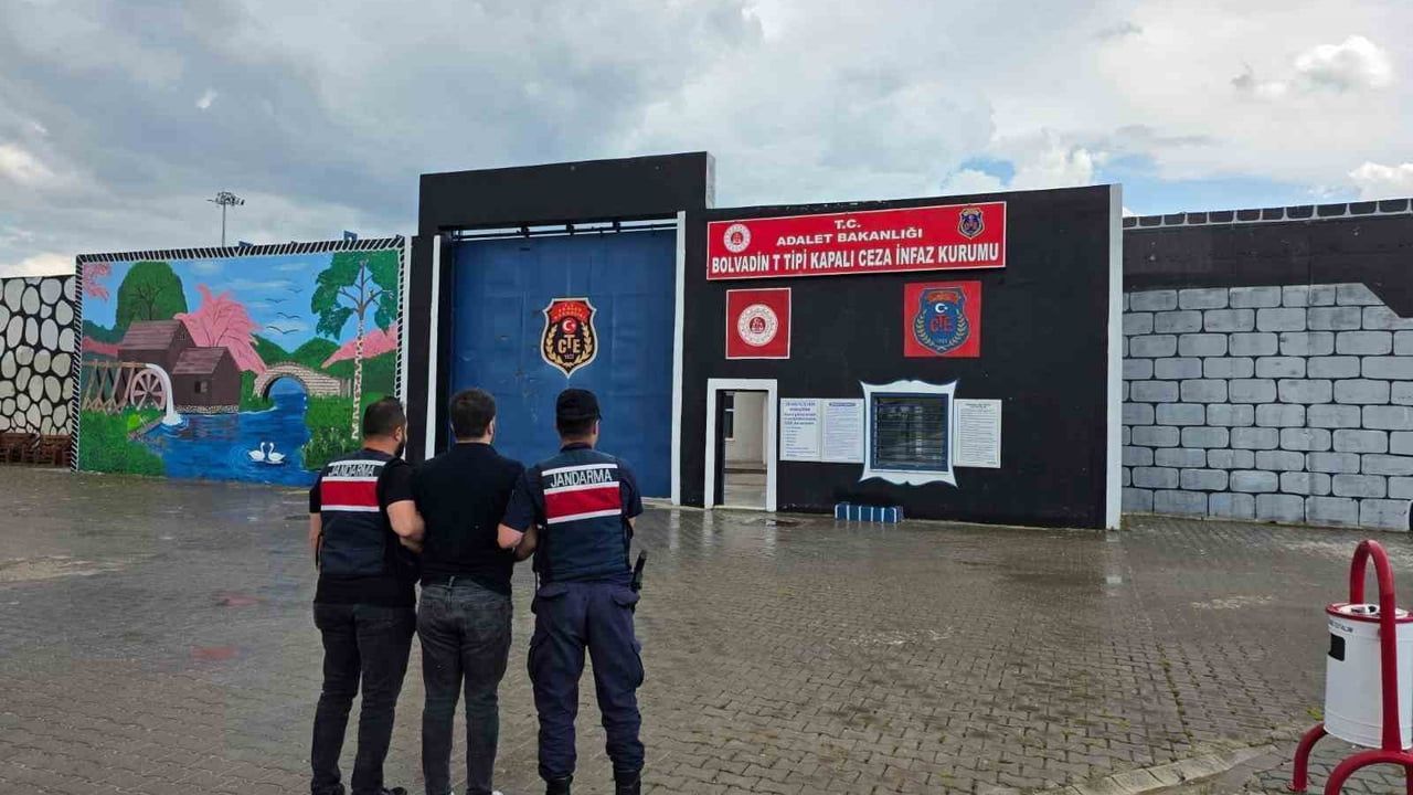 Afyonkarahisar'da FETÖ üyeliği suçundan aranan şahıs Çay ilçesinde yakalandı