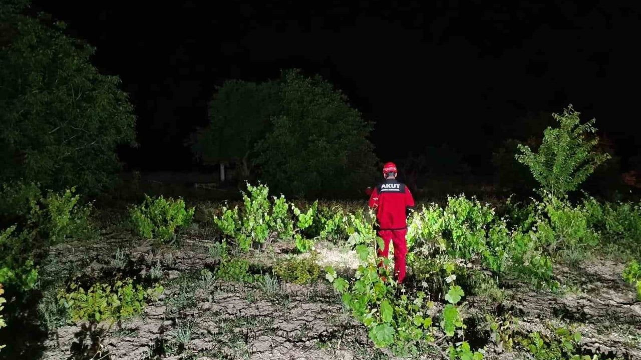 Afyonkarahisar'da Kayıp 82 Yaşındaki Halil Kocabıyık İçin Arama Çalışmaları Sürüyor