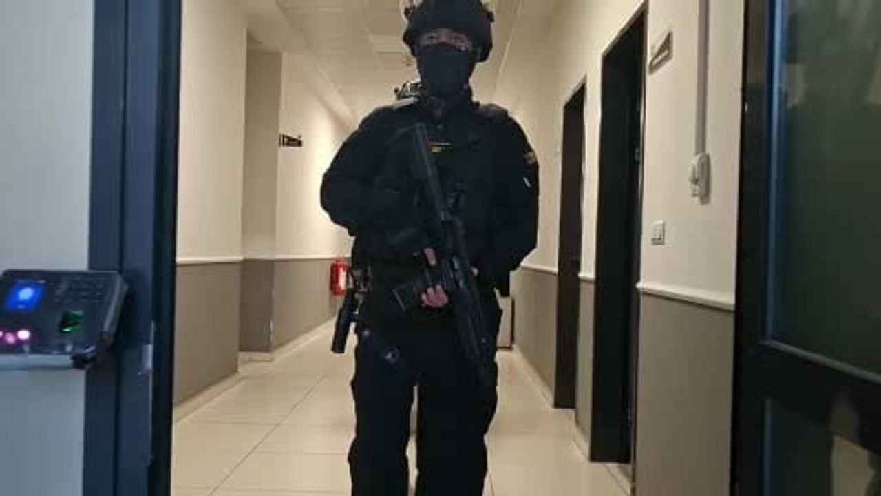 Afyonkarahisar polisinden şafak vakti DEAŞ operasyonu: 7 gözaltı