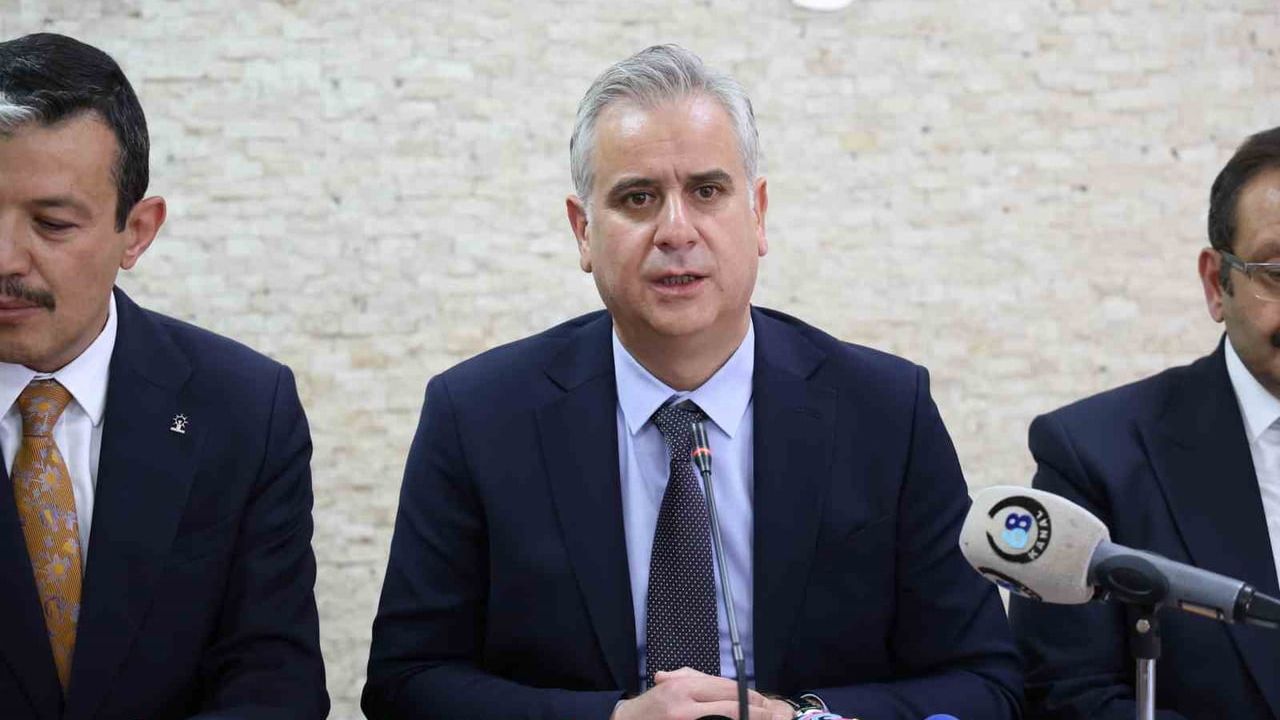 AK Parti genel başkan yardımcısı Yalçın: kendi iç kavgaları Türkiye’ye katkı sağlamıyor