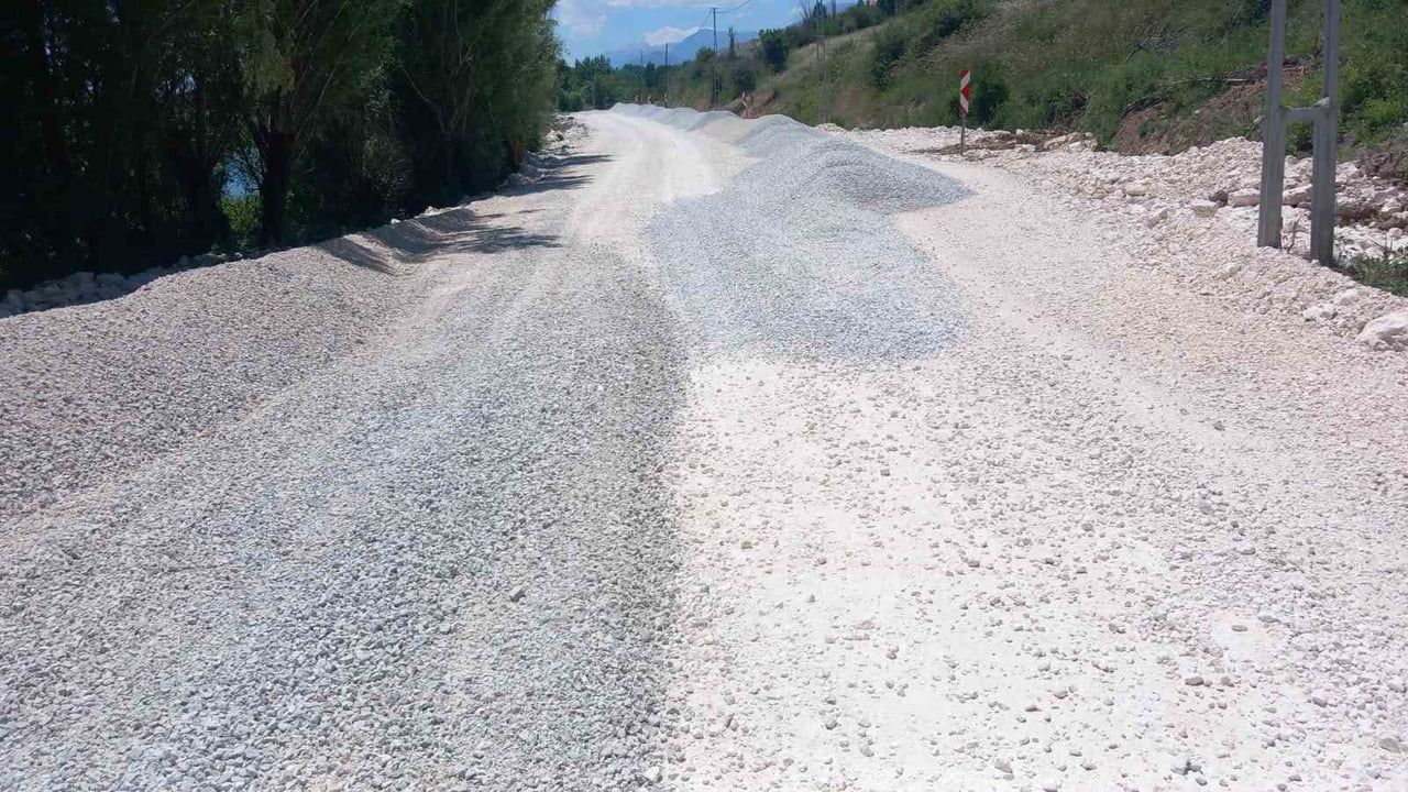 Akçadağ'ın yol ağı güçleniyor — Malatya Büyükşehir Belediyesi çalışmalarını sürdürüyor