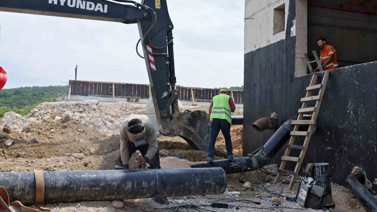 Akçalar'ın içme suyu altyapısı BUSKİ'nin 1000 metreküplük deposuyla güçleniyor