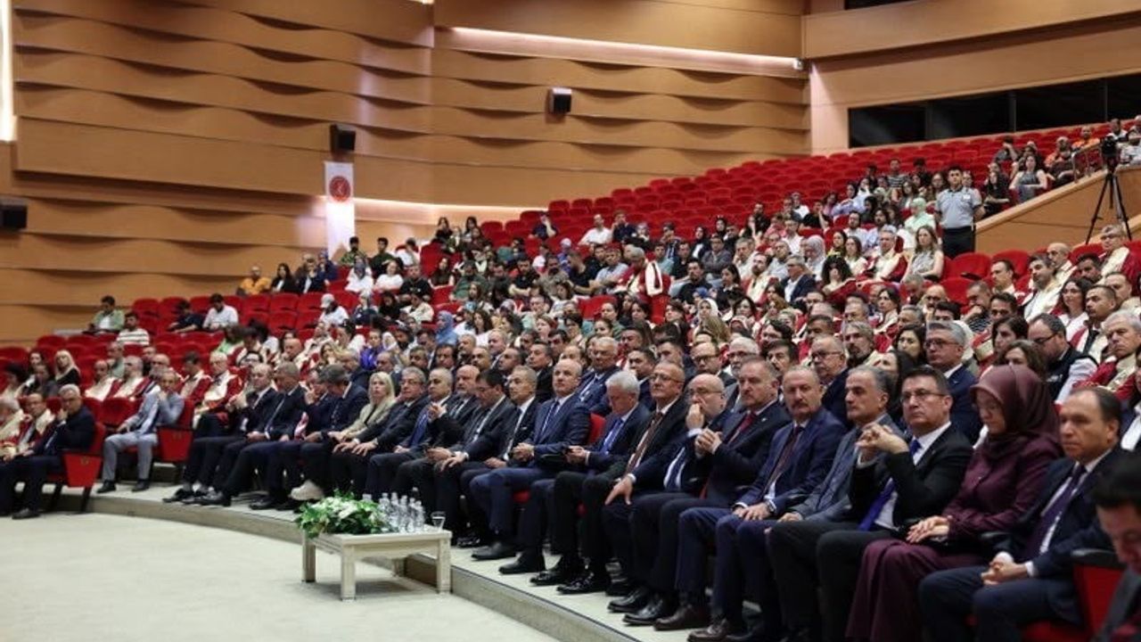 Akdeniz Üniversitesi'ne spor dostu kampüs ödülü