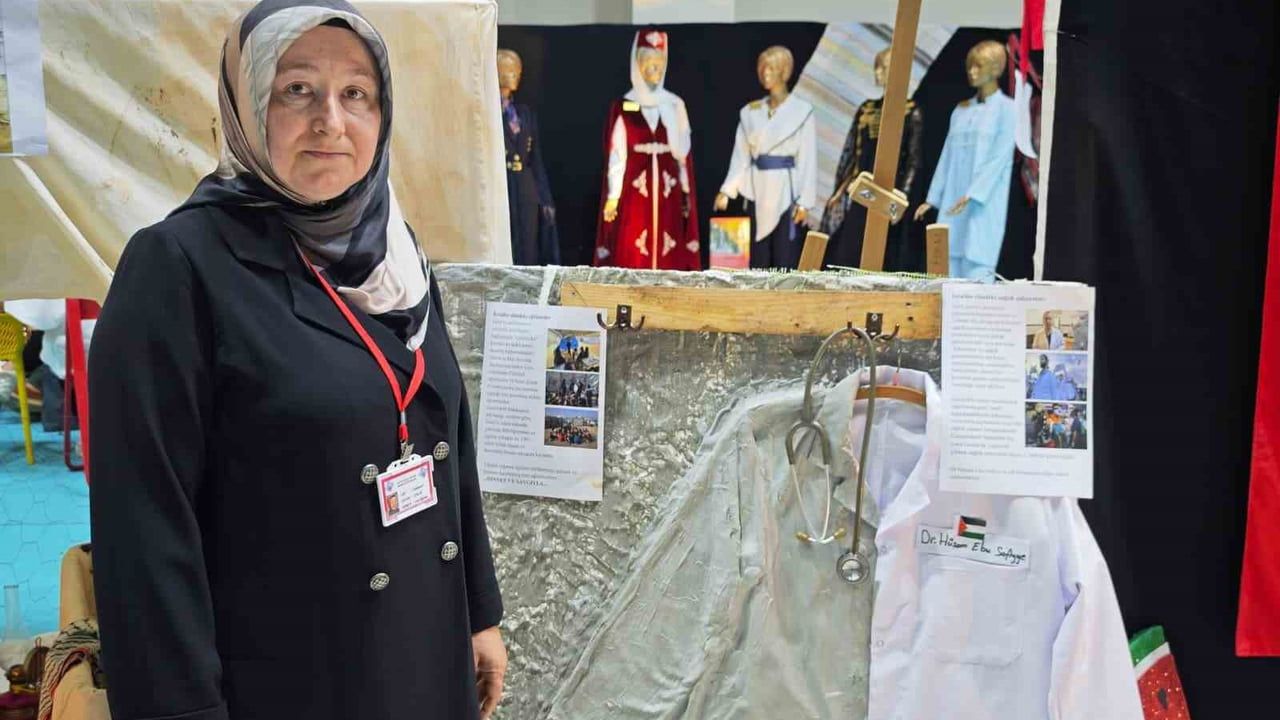 Akyazı Halk Eğitimi Merkezi yıl sonu sergisinde 'Aile Yılı' ve Gazze temaları öne çıktı
