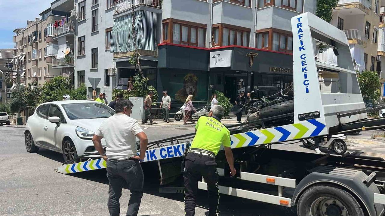 Alanya Sugözü Caddesi'nde motosiklet ile otomobil çarpıştı: 1 yaralı