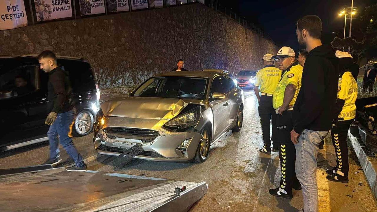 Alaplı'da kavşakta çarpışma: araç yaklaşık 100 metre sürüklendi