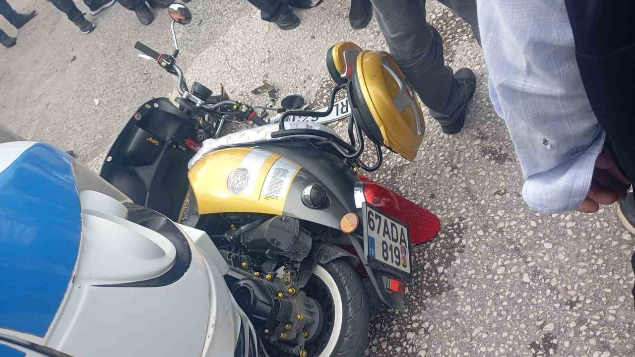Alaplı'da minibüsle motosiklet çarpıştı: 1 yaralı
