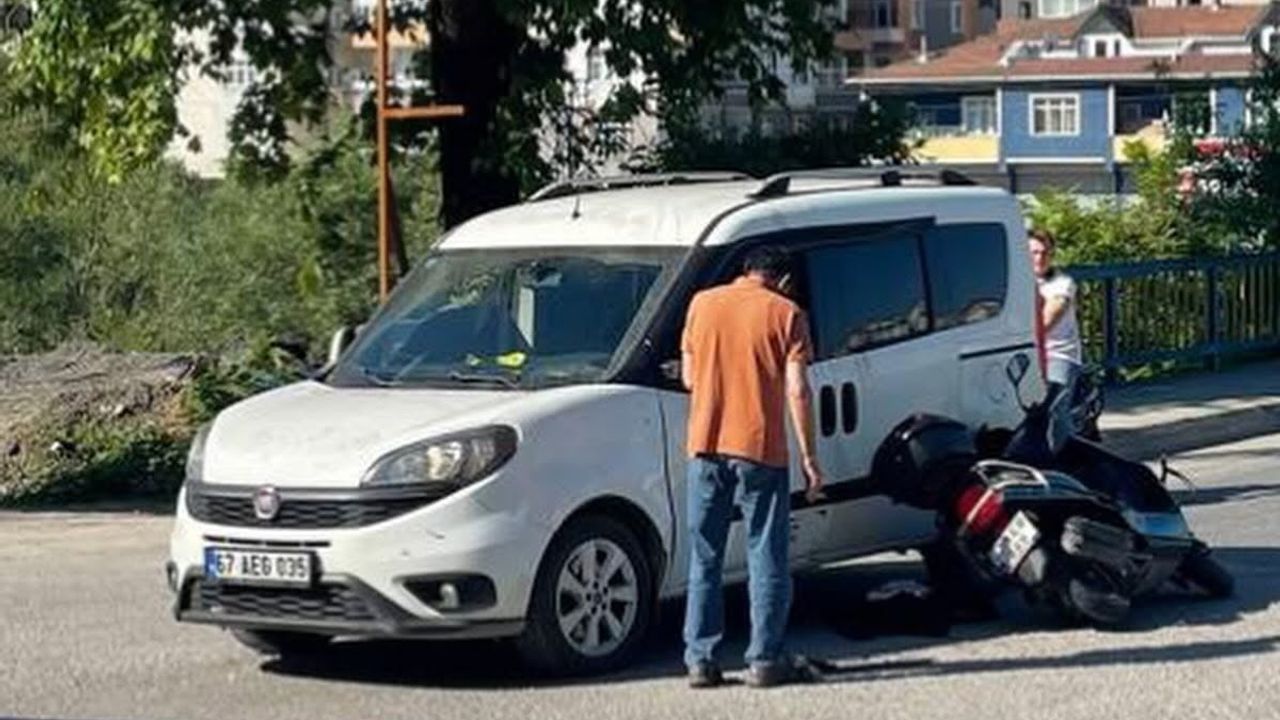 Alaplı’da zincirleme kaza: Motosikletteki 2 kişi yaralandı