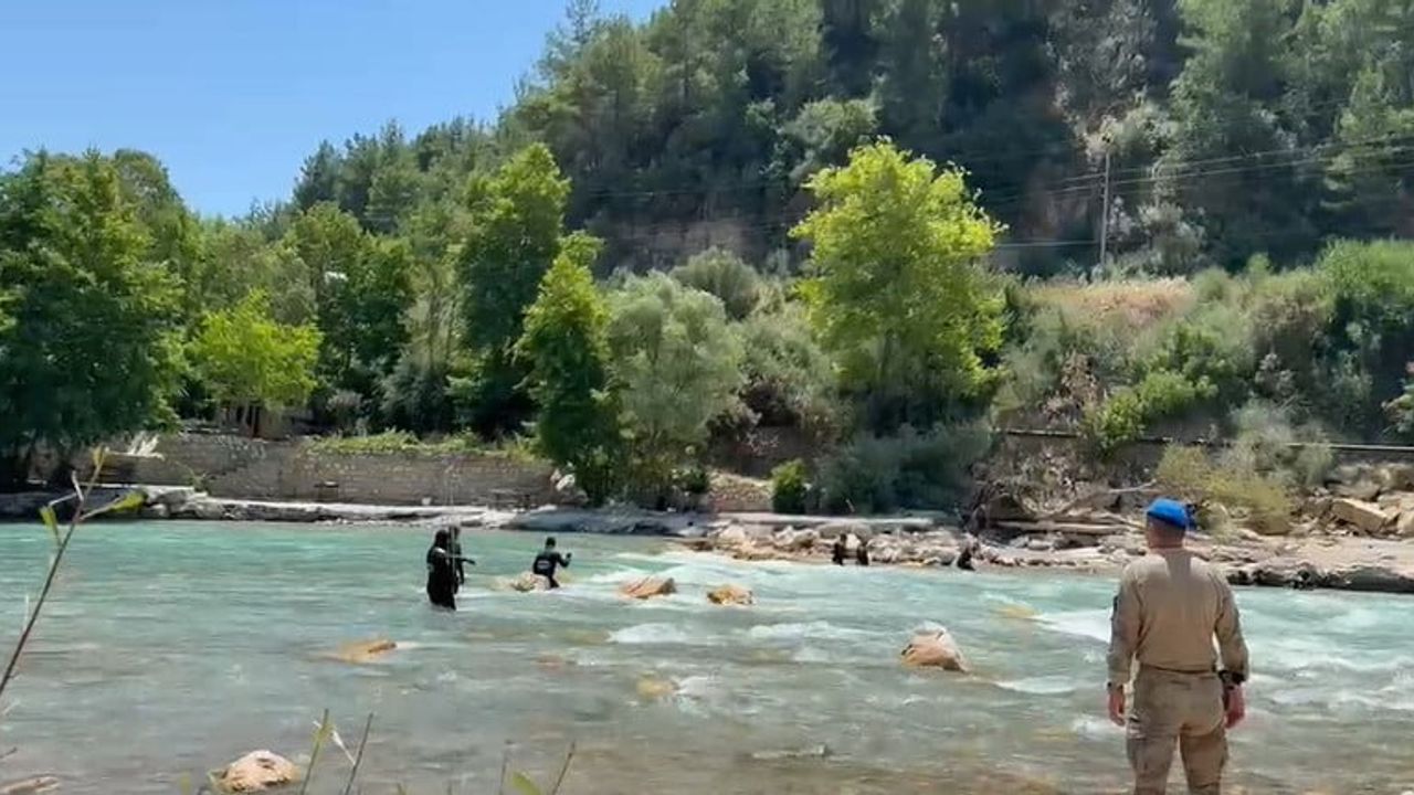 Alara Çayı’nda kaybolan genci arama çalışmaları 17’nci günde sürüyor