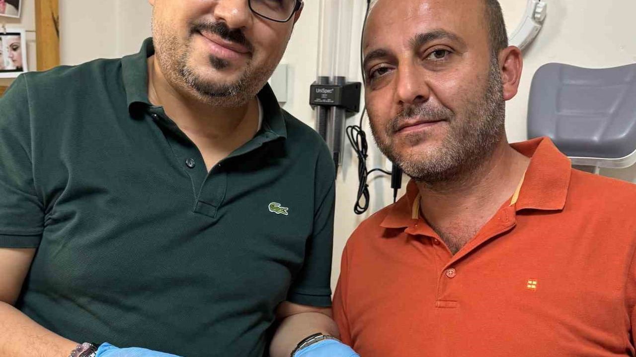 Alaşehir'de kulağından Japon böceği çıkarıldı