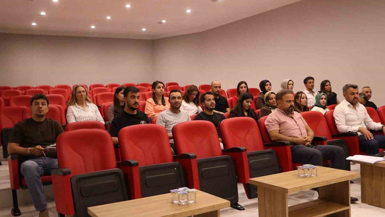 Ali İhsan Kabakcı spor hizmetleri birimlerini değerlendirdi