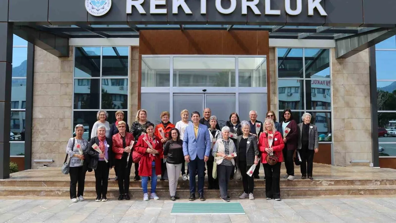 ALKÜ 60+ Tazelenme Üniversitesi yeni dönem kayıtları başladı — Ön kayıt 26 Haziran'a kadar