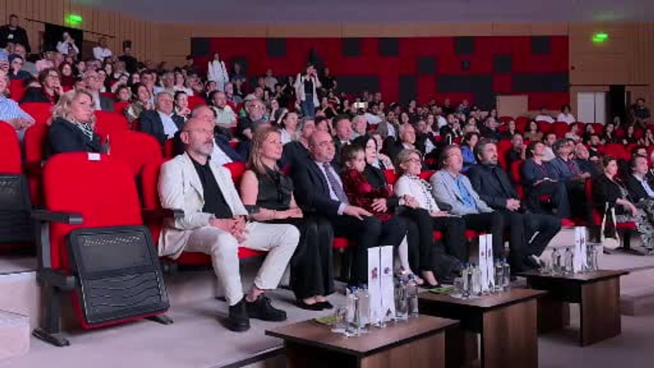 Altın Safran’da en iyi belgesel 'Roman Gibi' oldu