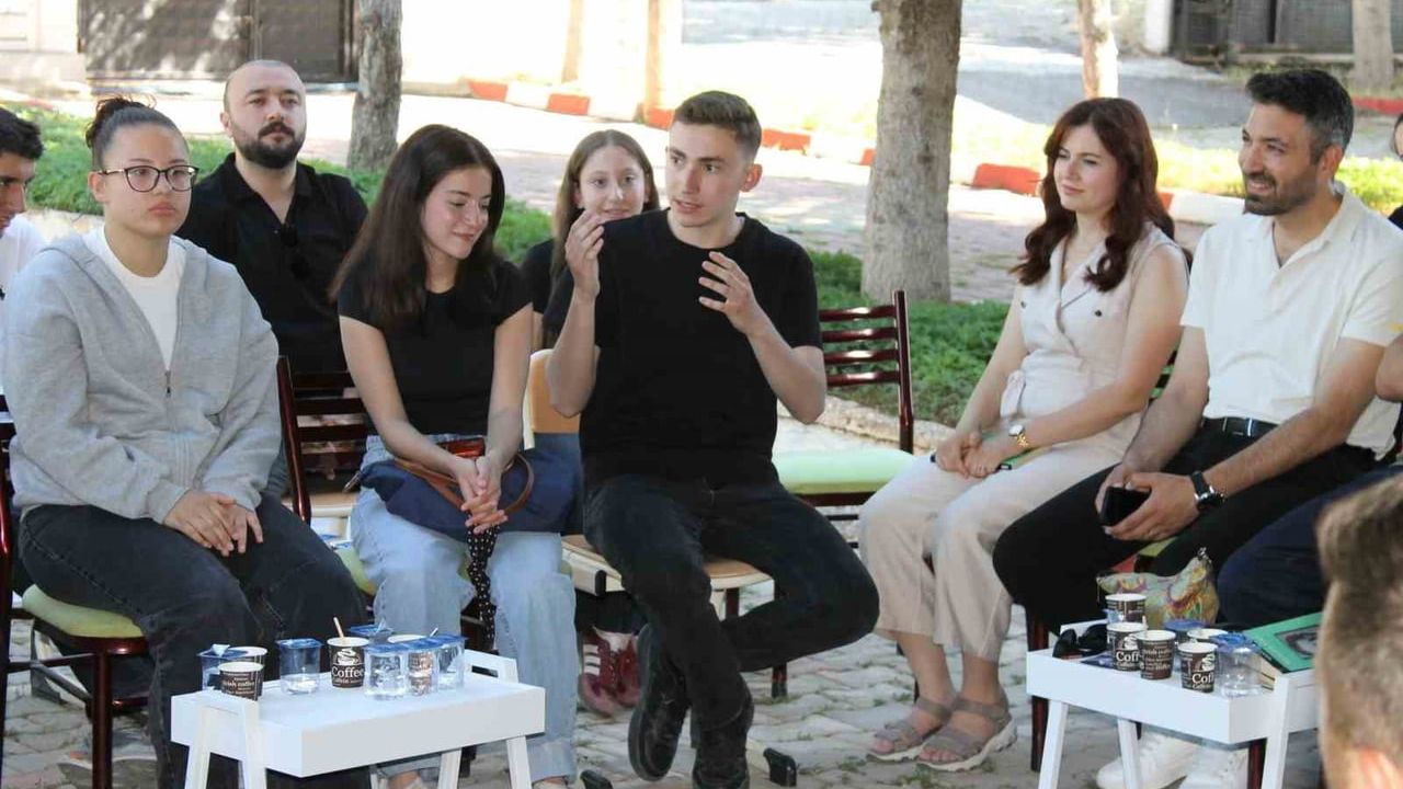 Altıntaş'ta haziran kitap söyleşisi