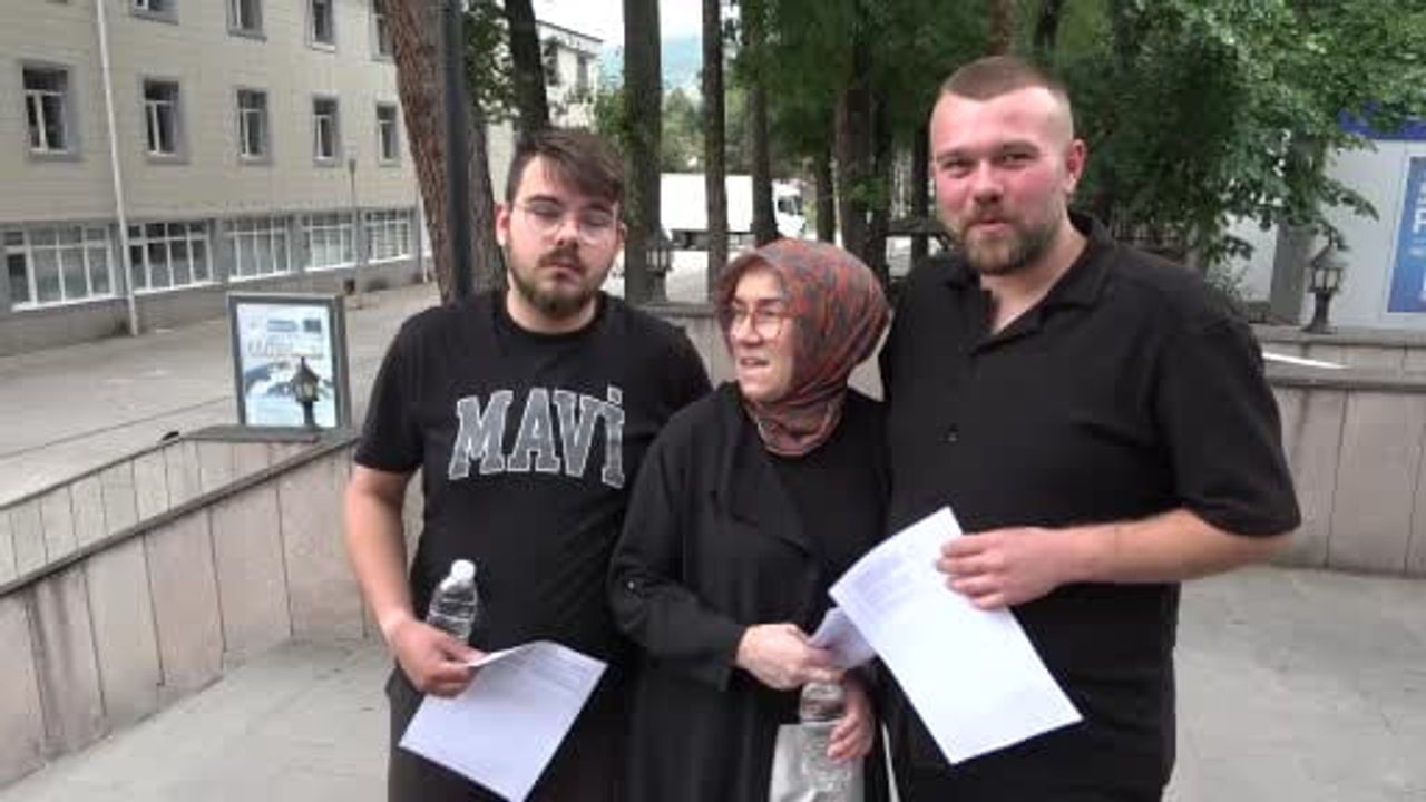 Amasya'da anne iki oğlu ile YKS'ye girdi