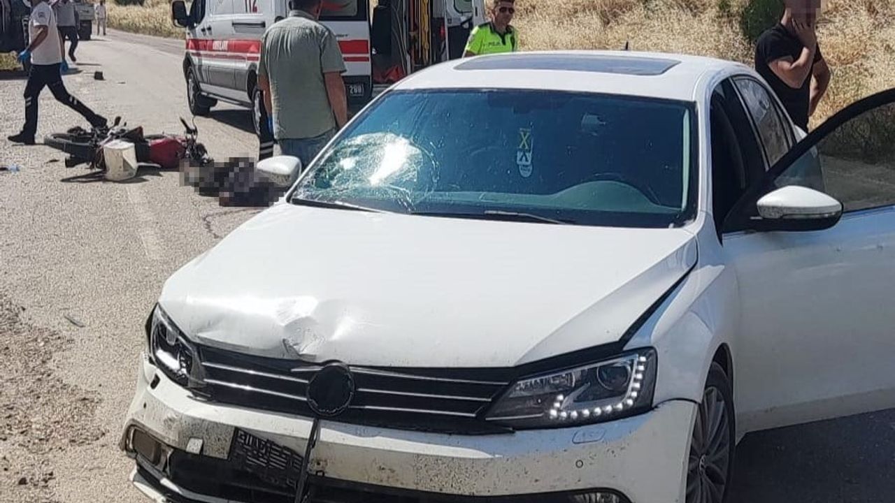 Amasya'da otomobille çarpışan motosiklet sürücüsü hayatını kaybetti