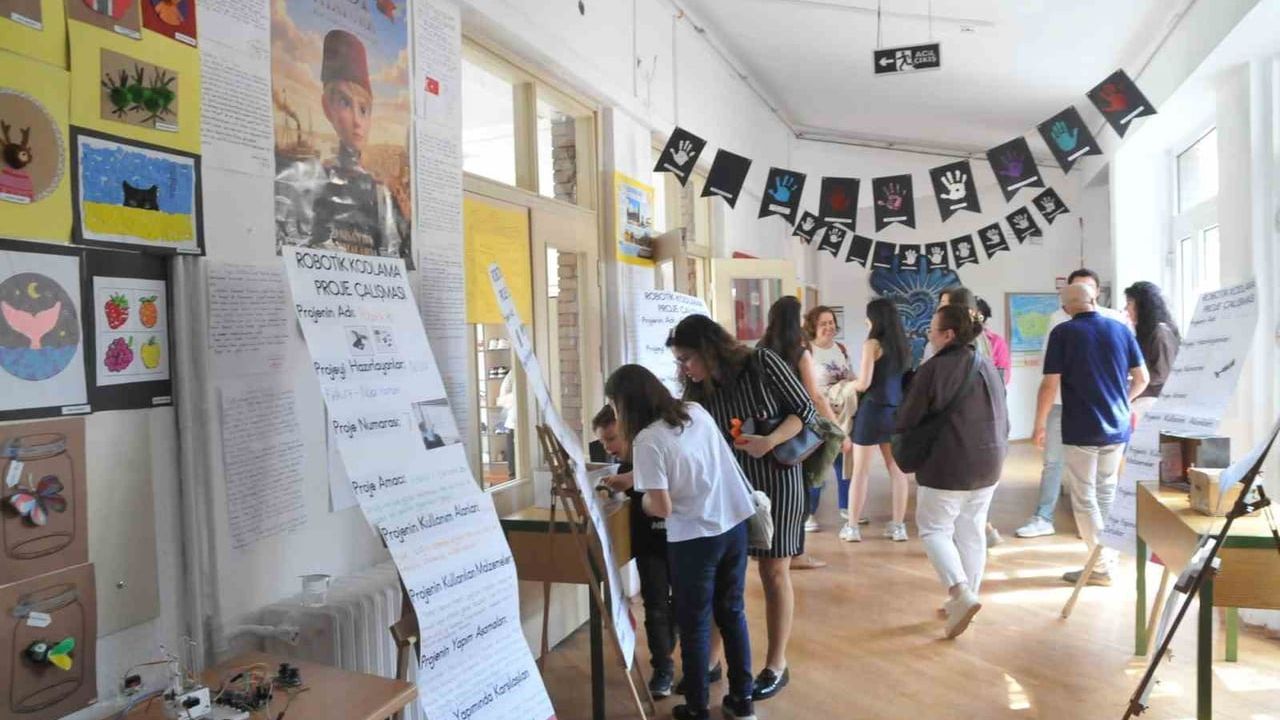 Anadolu Üniversitesi İÇEM Mezunlar Günü: Başarı Hikâyeleri ve Deneyimler Paylaşıldı