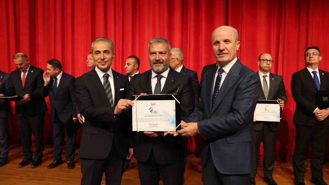 Anadolu Üniversitesi Yunus Emre Kampüsü Spor Dostu Kampüs ödülünü aldı