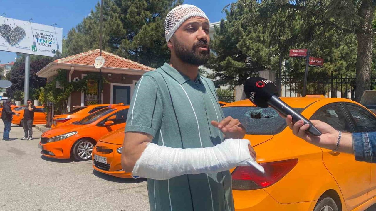 Ankara Altındağ'da taksi durağına satırlı ve sopalı saldırı: 3 şoför yaralandı, 5 araç hasarlı